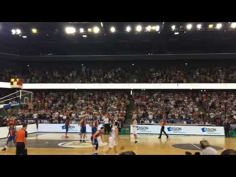 Atmosferă U BT- Steaua Eximbank