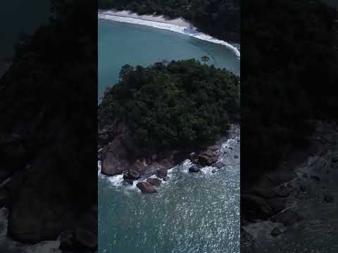 Praia de Ubatumirim vista do meu #drone , #ubatuba SP uma viagem rumo a beleza natural preservada