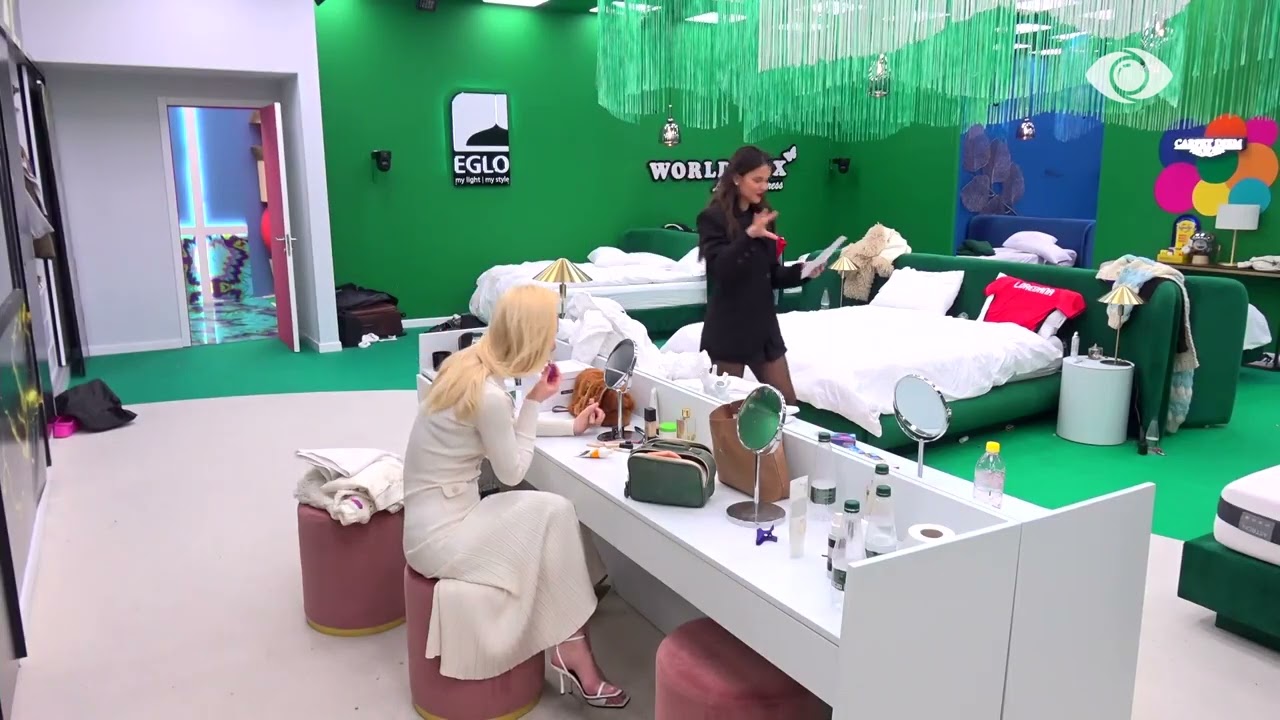 Bie gongu, banorët nisin kërkimin e zarfave në ambientet e shtëpisë