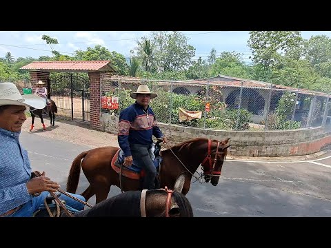 Cabalgata en Las fiestas patronales de San Isidro Labrador 