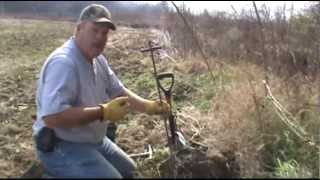 how to trap catch coyotes with foot hold trap