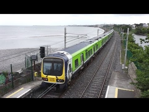 IE 29000 Class DMU 29125 - Booterstown, Dublin