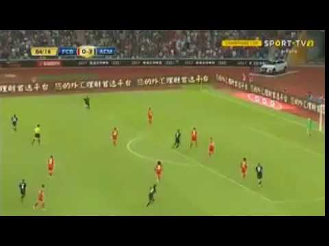 Gustavo Gómez asistió para el 4 - 0 del Milan contra el Bayern Munich en China