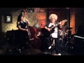 KJ Denhert singing live -Weekend at The Classon