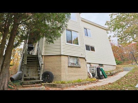 15 Nutting St, Fitchburg, MA Presented by Meadowbrook Realty Group.