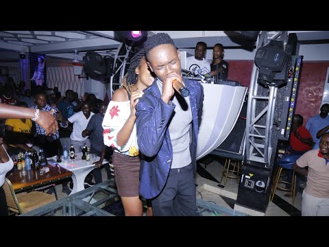 Fans singing along Chinkondi like a choir