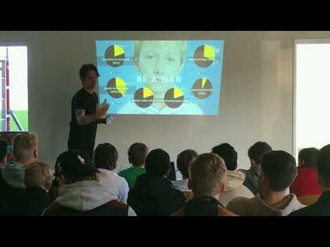 BorenFANTV - En annorlunda fotbollsträning med Under kevlaret