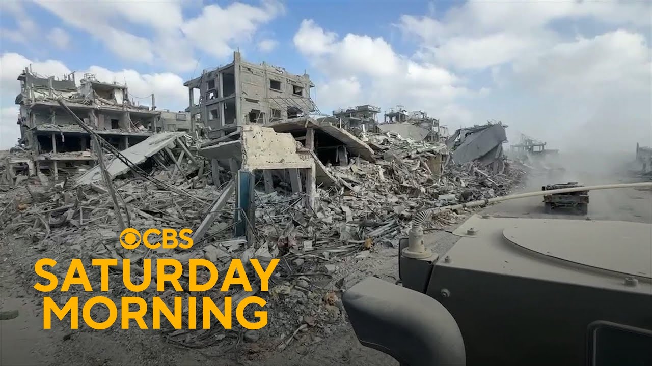 Airstrikes in Gaza kill 14; Israeli forces show tunnel system