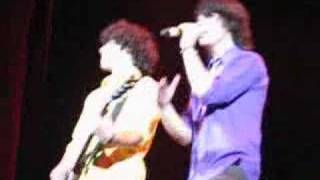 Jonas Brothers - Full Kung Fu Grip (New Song)