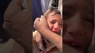 Download lagu Palestinian boy cries for parents after Israeli airstrike in Gaza #shorts mp3 Download lagu Palestinian boy cries for parents after Israeli airstrike in Gaza #shorts mp3