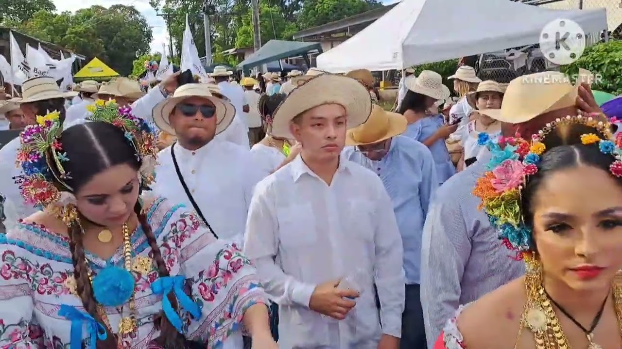 Desfiles de las mil Polleras  en #lastablas #Polleras #desfile #culture #tradición #panama
