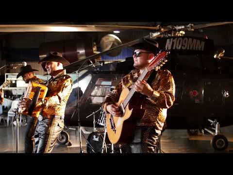 La Atraxion - Amigos Compadres