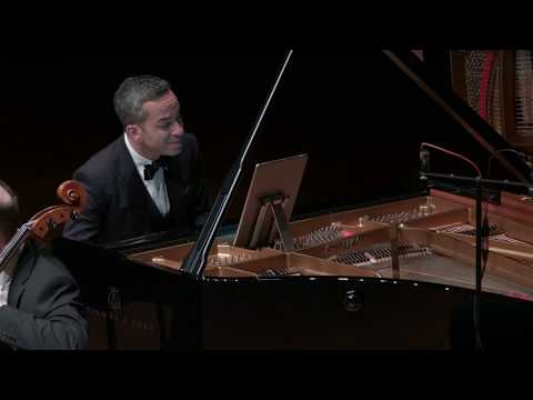 Beethoven: Trio in C minor for Piano Trio, Op. 1, No. 3,  II. Andante cantabile con variazioni