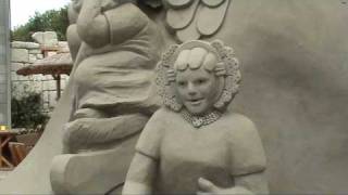 preview picture of video 'Zandsculpturen Garderen 2010'