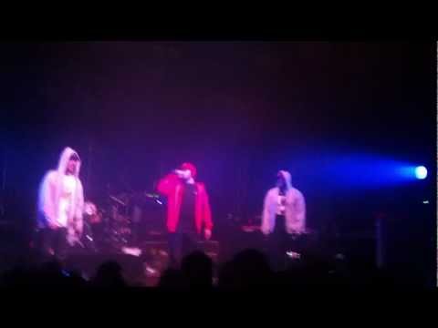 Orelsan "Live" En attendant les Sirènes 3 - 1990 @ Victoire 2-Montpellier 29-02-2012