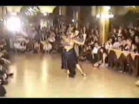  Andrea Misse  and  Javier Rodriguez  are  dancing  to  the  milonga  "  Mi Buenos Aires  "