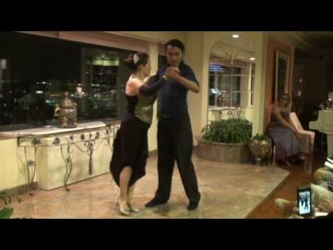 Vanda Treiser, Alejandro Villalobos, dancing tango Chique
