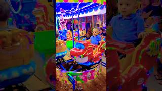Download lagu Naik mobil mc queen merah super wings kereta mini berputar seru bangat #shorts #cocomelon #disney mp3