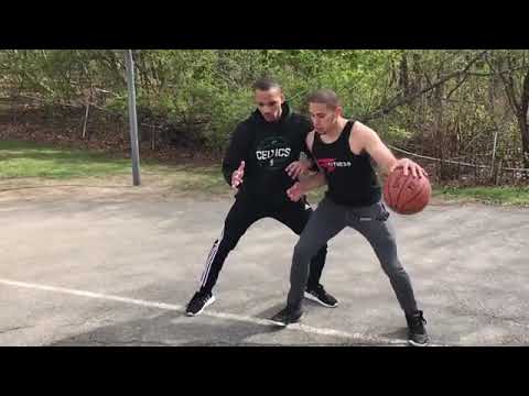 Avery Bradley teaching how to play defense 101