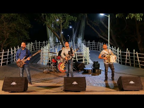 Grupo Comnbate - El Alfa (EN VIVO 2023)