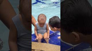 Download lagu Ade udah kedinginan 🥶#christmas #music #shots #automobile #funny #travel #cute #familytime mp3