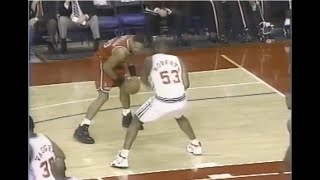 Alonzo Mourning Dunks on Stanley Roberts