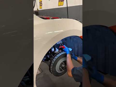 2019 Civic Type R front brake pads and rotors AUTO 140