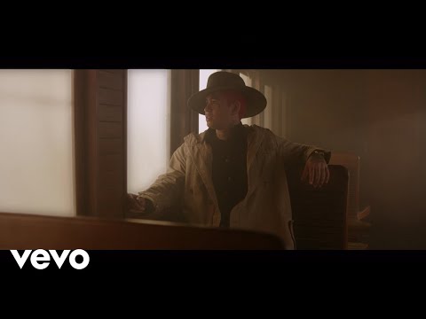 Noreh - Maletas (Official Video)