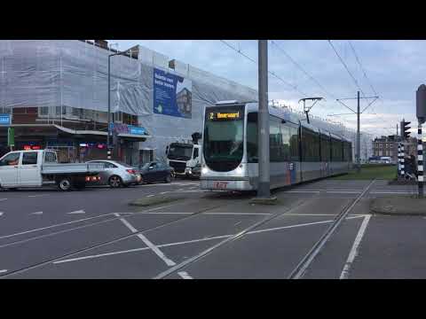 RET tram 2 richting Beverwaard op halte Randweg