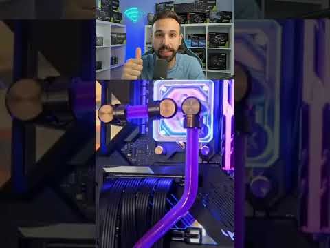 Le apasionaba un único tipo de juego hasta tal punto que llegó a encasquetar un PC en la pared de s