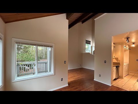 Cozy 2 Bedroom, 2 Bathroom Duplex Surrounded by Trees in Lake Oswego property video