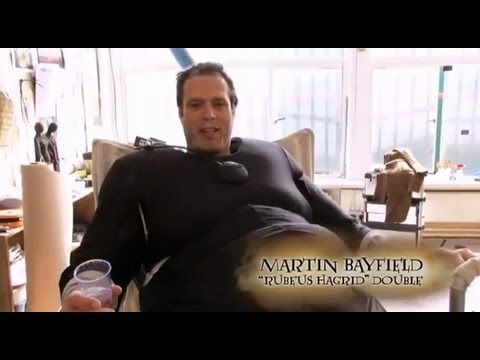 Harry Potter Wizards Collection - Hagrid and Martin Bayfield