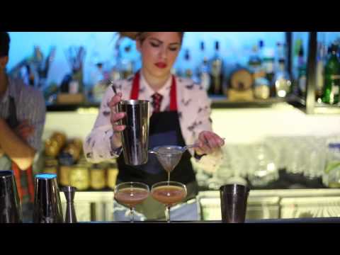 Elixir Cocktail Bar Presents Dimitra Antonakopoulou (ATH)