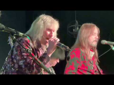 Kix - Girl Money (live in New Bedford, MA 4/8/23)