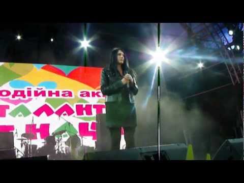 ESCKAZ live in Kyiv: Kaliopi (Macedonia) - Crno i Belo (live at Maidan)