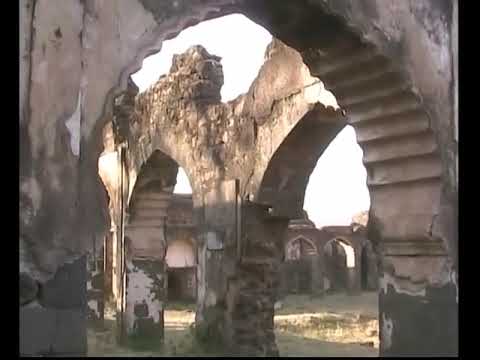 forte de Daulatabad, ruínas do palácio. palazzo dei sultani. 2 de janeiro de 2006. vintage. My India 415