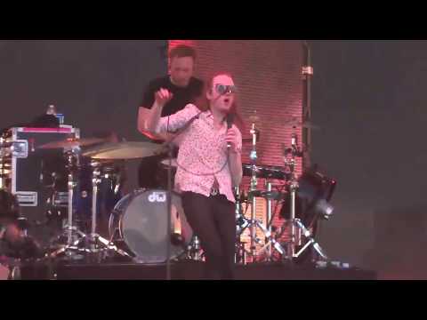 Two Door Cinema Club | Sun | live Coachella, April 22, 2017