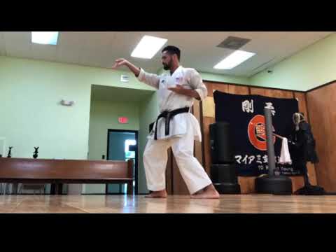 Suparinpei Kata Training Goju Ryu