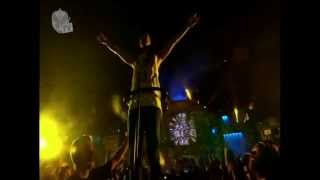 Steve Aoki &amp; Flux Pavilion &quot;Get Me Out of Here&quot; - Tomorrowland 2013