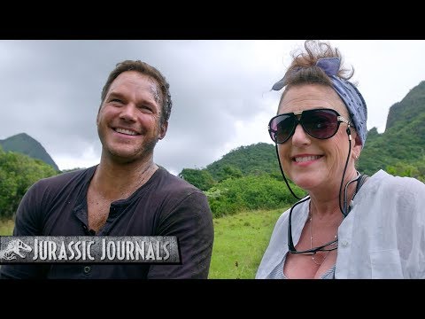 Chris Pratt's Jurassic Journals: Mary Mastro (HD)