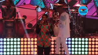 Joe Mettle performs 'Bo Noo Ni' at Adom Praiz 2017