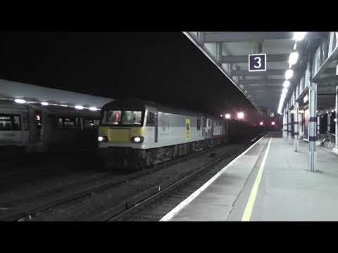 (HD) DB Schenker 92012 + Stobart Rail 92017 pass Tonbridge working 6D71 - 30/3/11