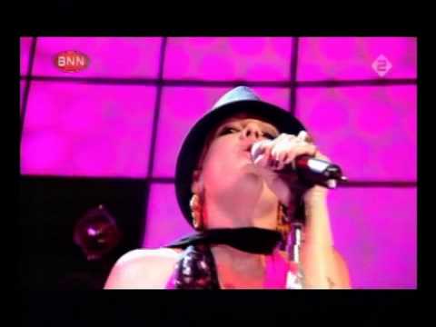 P!nk - Trouble (TOTP UK 09/19/2003)