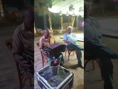 Ismael Echagüe Insfrán y Arsenio Lezcano, observa Ramón Osuna. Laguna Blanca, Prov. Formosa, Arg.