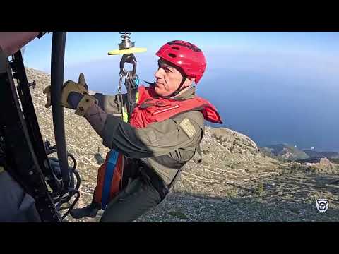 Tragedy in Athos: A young Romanian psaltery fell from the peak of Athos! He was picked up by a he...