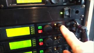 Video thumbnail for shure ur4d mic or guitar wireless reveiver features review how to use headphone jack by Sammy Bones