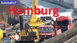 preview picture of video 'A7, Unfall mit drei LKW, Fleestedt, (04.04.2013)'
