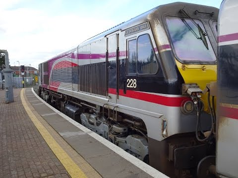 Enterprise 201 Class 228 'An Abhainn Bhuí' Departs Drogheda - 10th April 2017