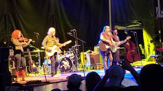 Steve Earle and The Dukes - " I Feel Alright"
