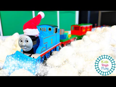Thomas Christmas Delivery Bachmann HO Scale Model Railroad